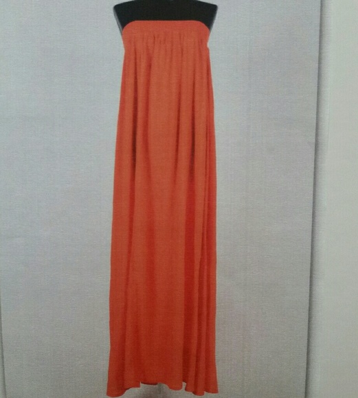 Dresses & Skirts - Maxi dress